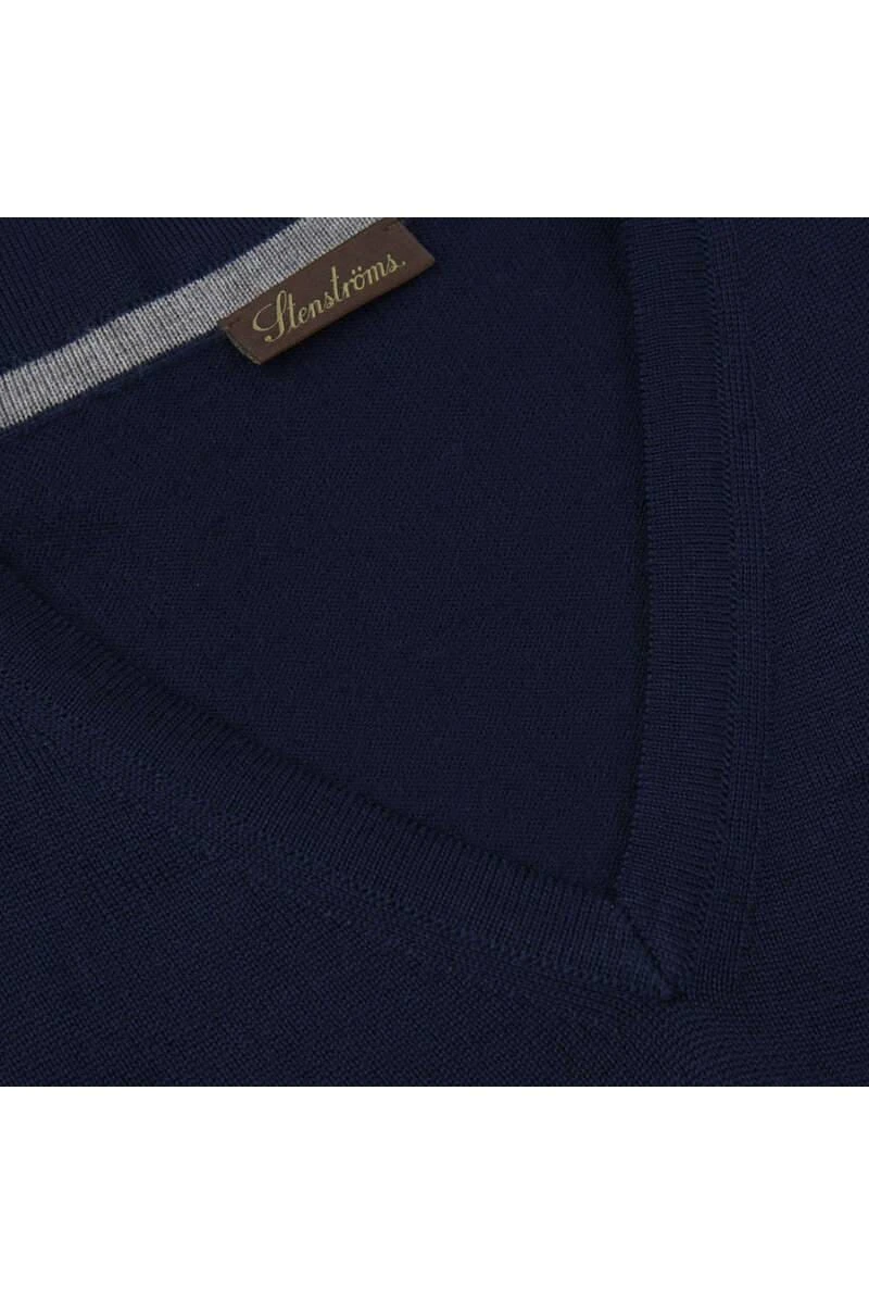 Stenströms Fitted Body Herren Pullover V-Ausschnitt Navy 4 Stenströms Fitted Body Herren Pullover V-Ausschnitt Navy – Bild 2