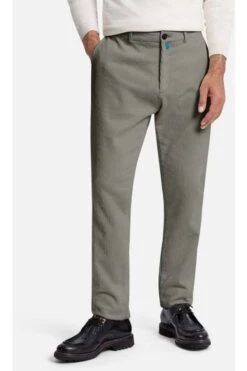 Pierre Cardin Antibes Slim Fit Herren Cordhose Beetle