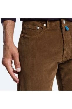 Pierre Cardin Lyon Tapered Fit Five-Pocket Herren Cordhose Braun 9 Pierre Cardin Lyon Tapered Fit Five-Pocket Herren Cordhose Braun -Pullover Geschäft PC C3 34540 3000 8212 3 800 1200x1200