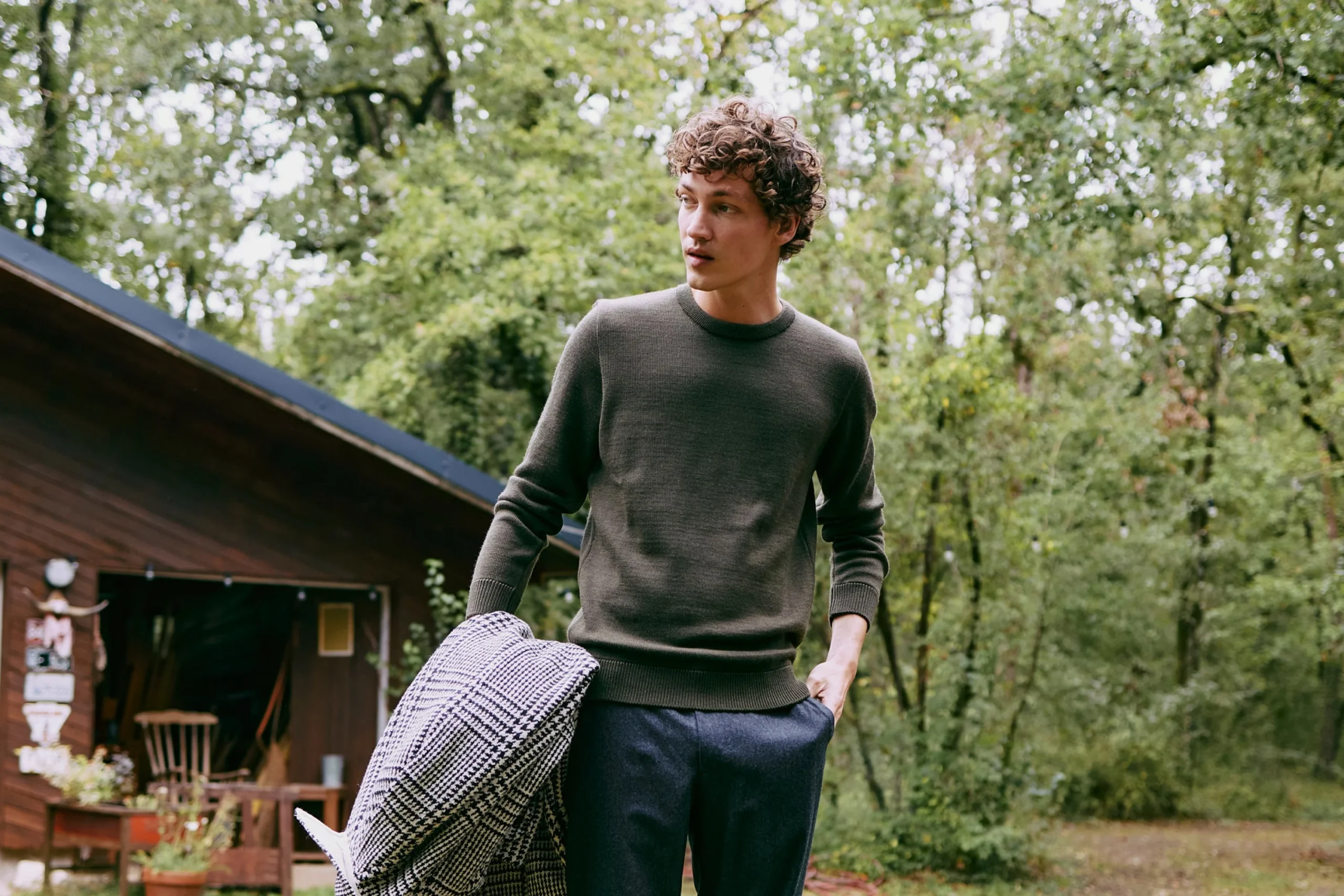 Titelseite -Pullover Geschäft 211011 09 0031 scaled